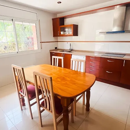 Casa Grande Con Piscina Familias Málaga